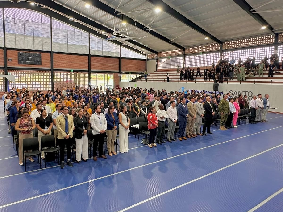 Felicitaciones a la Pontificia Universidad Católica del Ecuador SEDE Santo Domingo por sus 31 años